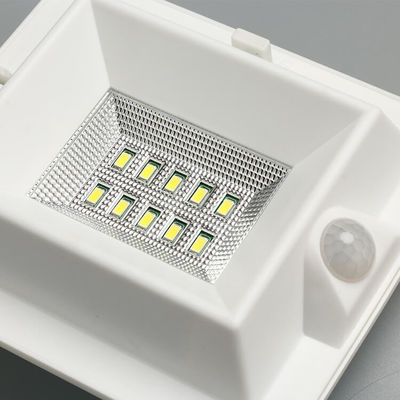 300lm/w 3.2v Small Led Solar Pir Motion Sensor Light / Solar Powered Pir Garden Lights